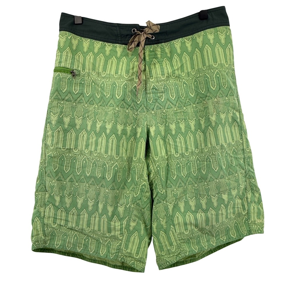 Patagonia Twenty-Threes Board Shorts Green Geometric Men 31 Pockets Unlined